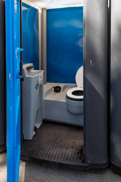 Best Porta potty delivery and setup  in Staffd, OR
